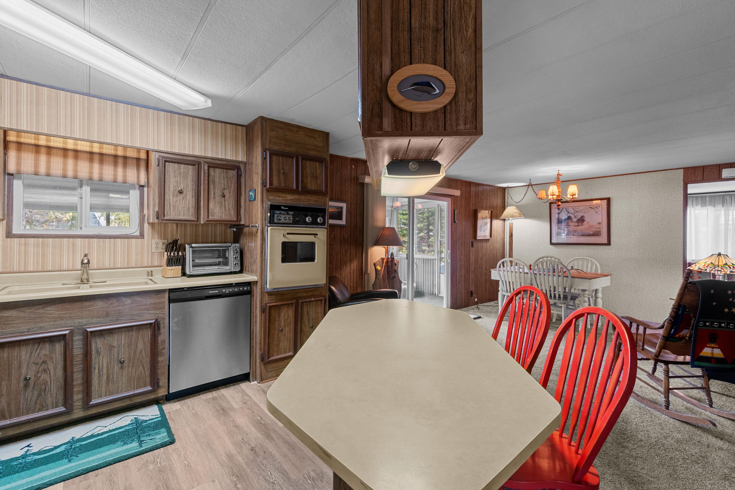 60960 Ridge Drive Bend, OR 97702 - Photo 10 of 35 30-print-Riley Visuals-30