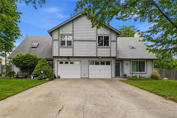 $262,500 | 1400 East 123rd Terrace, Olathe, KS 66061