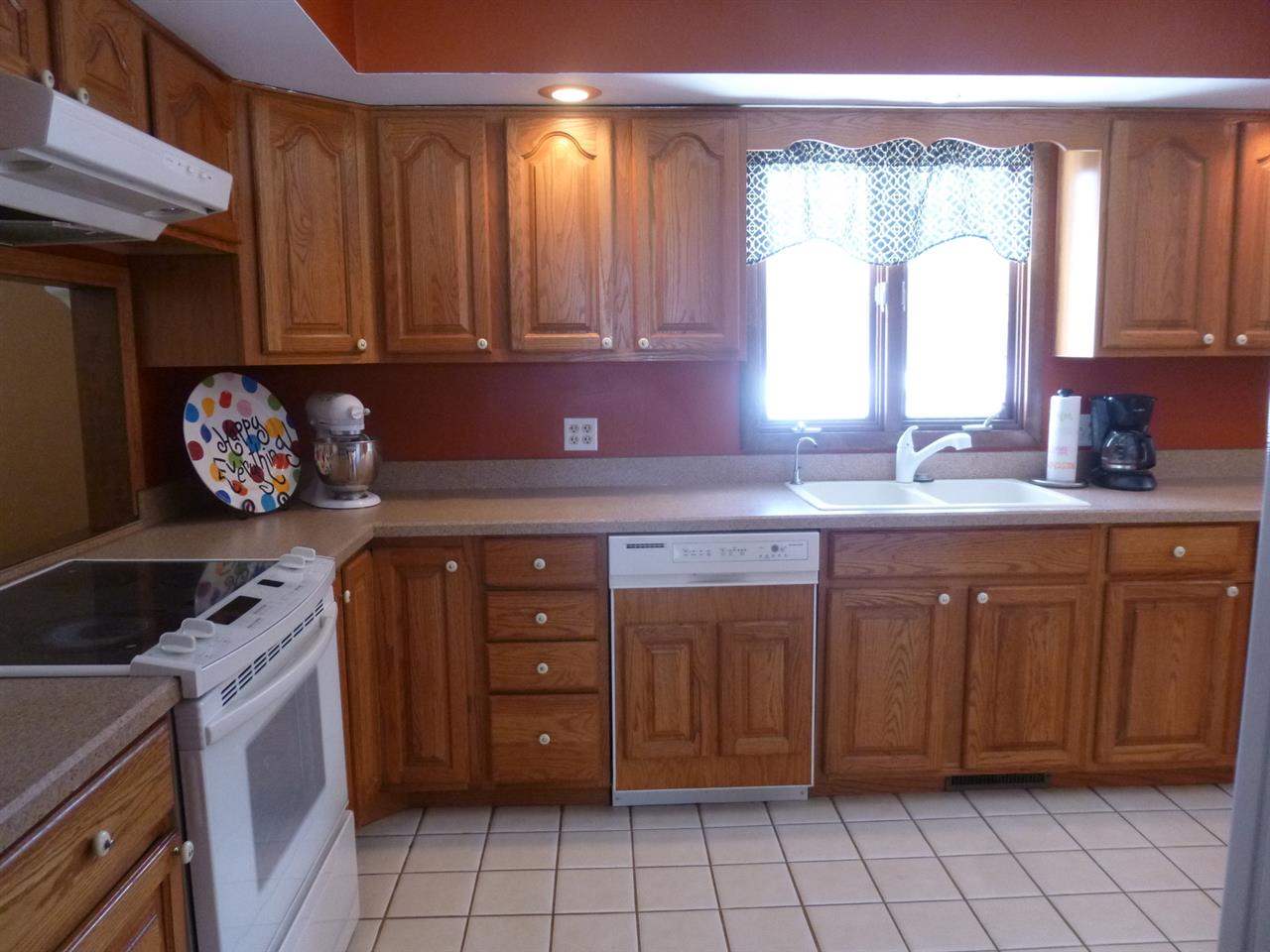 59320 Hickory Road Mishawaka, IN 46544 - Photo 9 of 30 Gallery Image 9