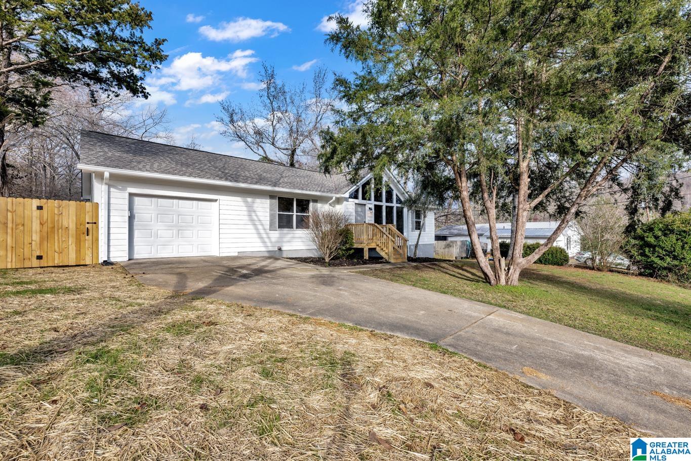 308 St John Road Northwest Birmingham, AL 35215 - Photo 3 of 31
