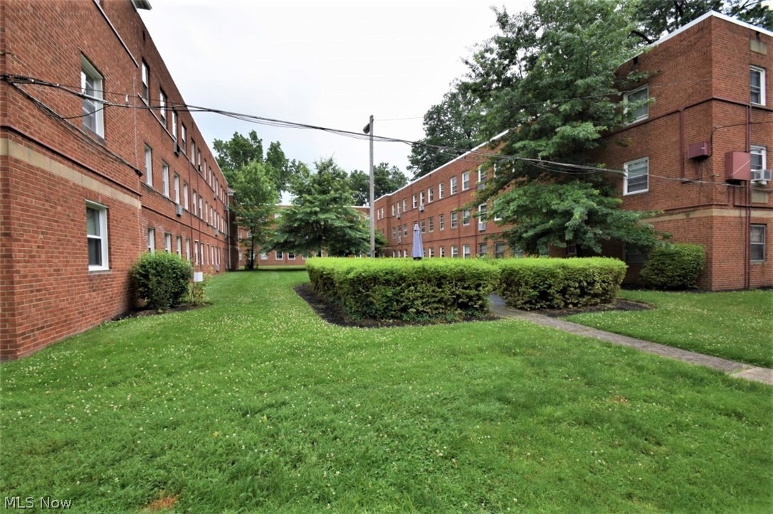 13833 Cedar Road, Unit 206 South Euclid, OH 44118 - Photo 12 of 13