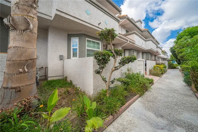 $490,000 | 13919 Arthur Avenue, Unit 22, Paramount, CA 90723