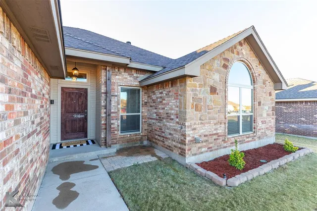 $2,895 | 641 Wackadoo Drive, Abilene, TX 79602