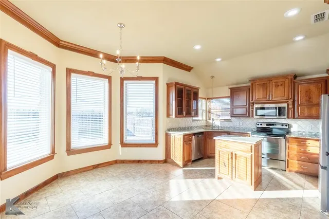 $2,895 | 641 Wackadoo Drive, Abilene, TX 79602