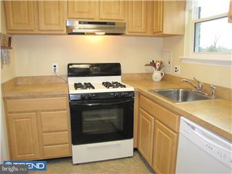 76 Eaves Mill Road Medford, NJ 08055 - Photo 7 of 12 Kitchen