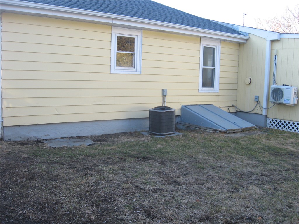 3 Dayton Street Westerly, RI 02891 - Photo 8 of 27 Gallery Image 8