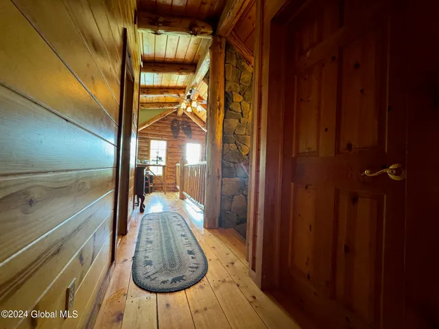 $425,000 | 75 Forest Way, Ticonderoga, NY 12883