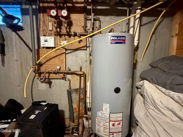 $425,000 | 75 Forest Way, Ticonderoga, NY 12883