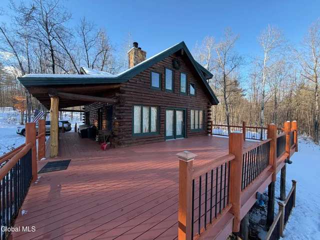 $425,000 | 75 Forest Way, Ticonderoga, NY 12883