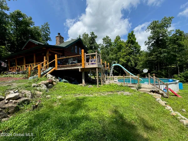 $395,000 | 75 Forest Way, Ticonderoga, NY 12883
