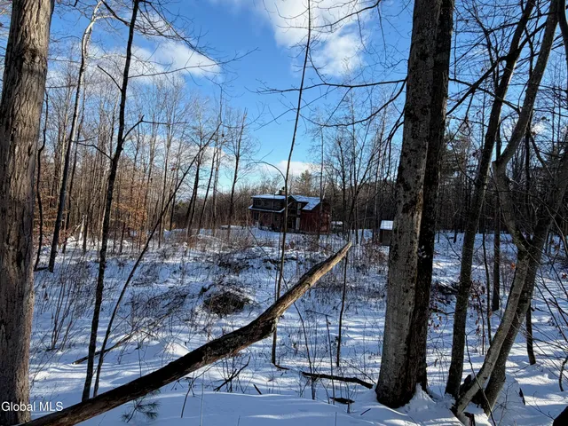 $425,000 | 75 Forest Way, Ticonderoga, NY 12883