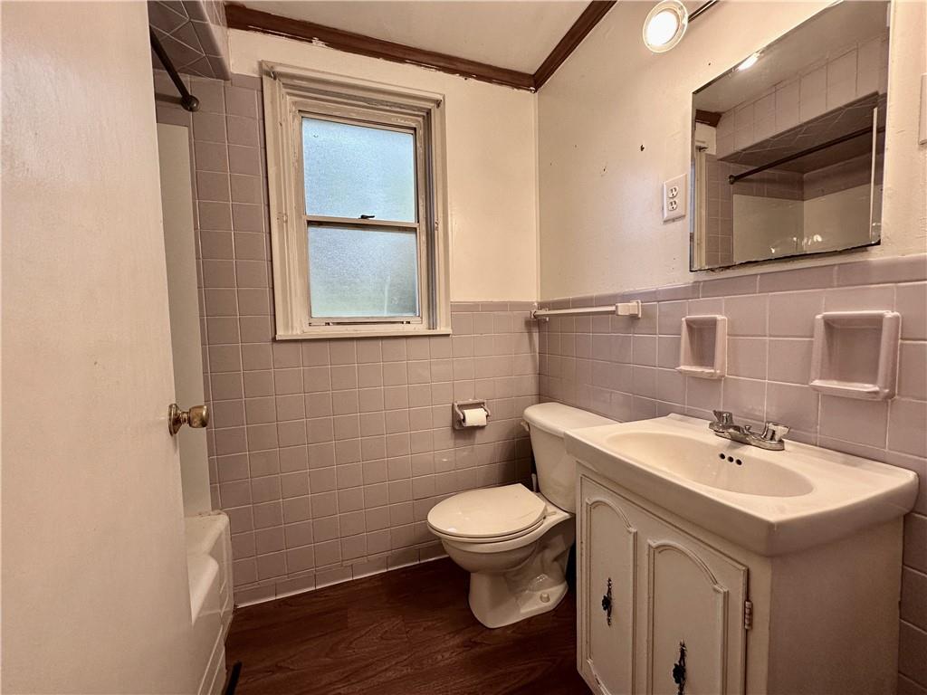 1814 Ridge Avenue Coraopolis, PA 15108 - Photo 11 of 16 Gallery Image 11