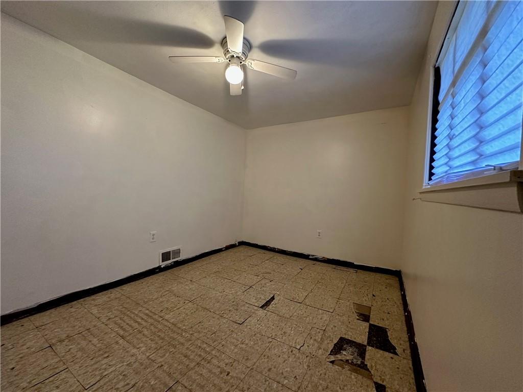 1814 Ridge Avenue Coraopolis, PA 15108 - Photo 9 of 16 Gallery Image 9