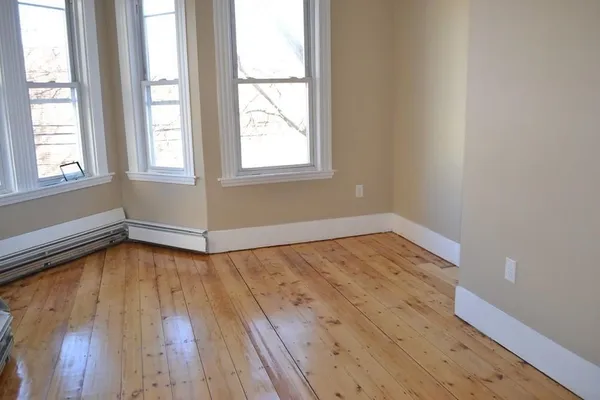 $4,200 | 23 Alston Street, Unit 2, Somerville, MA 02143