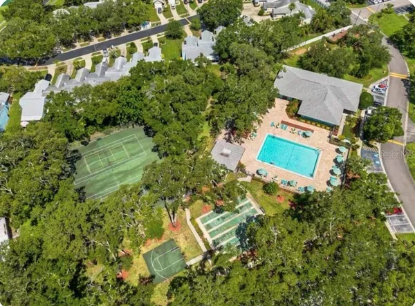 $189,000 | 3300 Fox Chase Circle, Unit 229, Palm Harbor, FL 34683