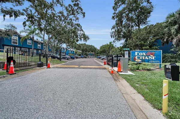 $189,000 | 3300 Fox Chase Circle, Unit 229, Palm Harbor, FL 34683