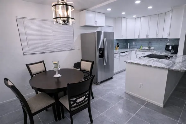 $189,000 | 3300 Fox Chase Circle, Unit 229, Palm Harbor, FL 34683