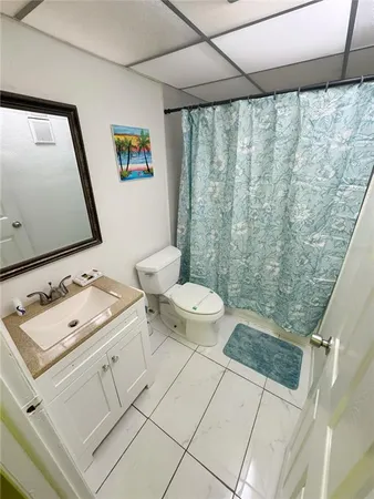 $189,000 | 3300 Fox Chase Circle, Unit 229, Palm Harbor, FL 34683