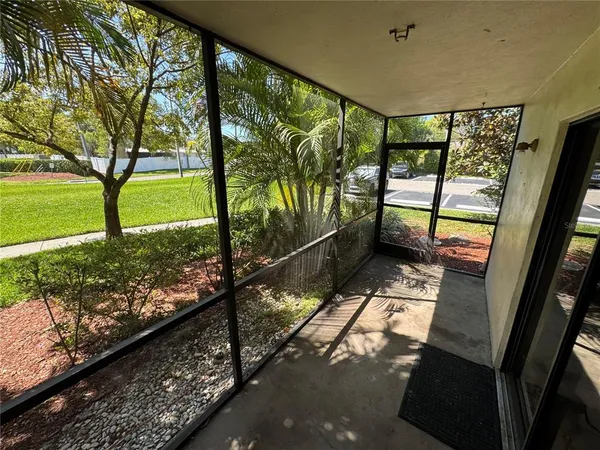 $189,000 | 3300 Fox Chase Circle, Unit 229, Palm Harbor, FL 34683