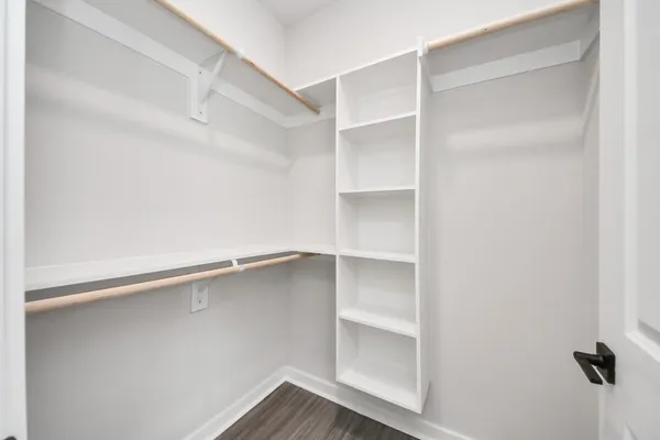 $1,816 | 7711 Longmire Road, Unit 158, Conroe, TX 77304