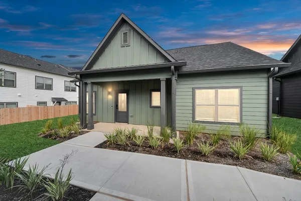 $1,816 | 7711 Longmire Road, Unit 158, Conroe, TX 77304