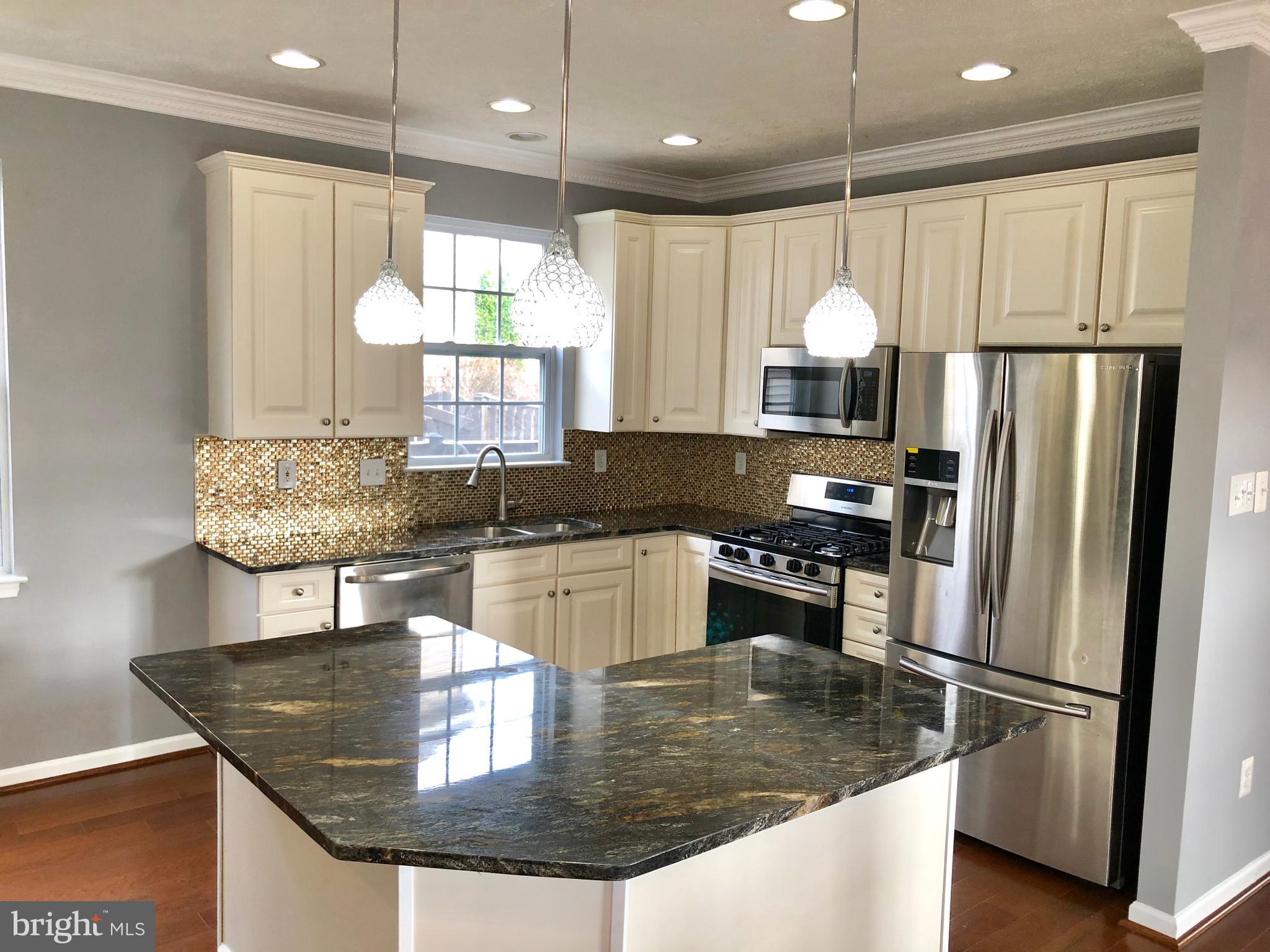 9616 Maxwell Road Middle River, MD 21220 - Photo 6 of 29