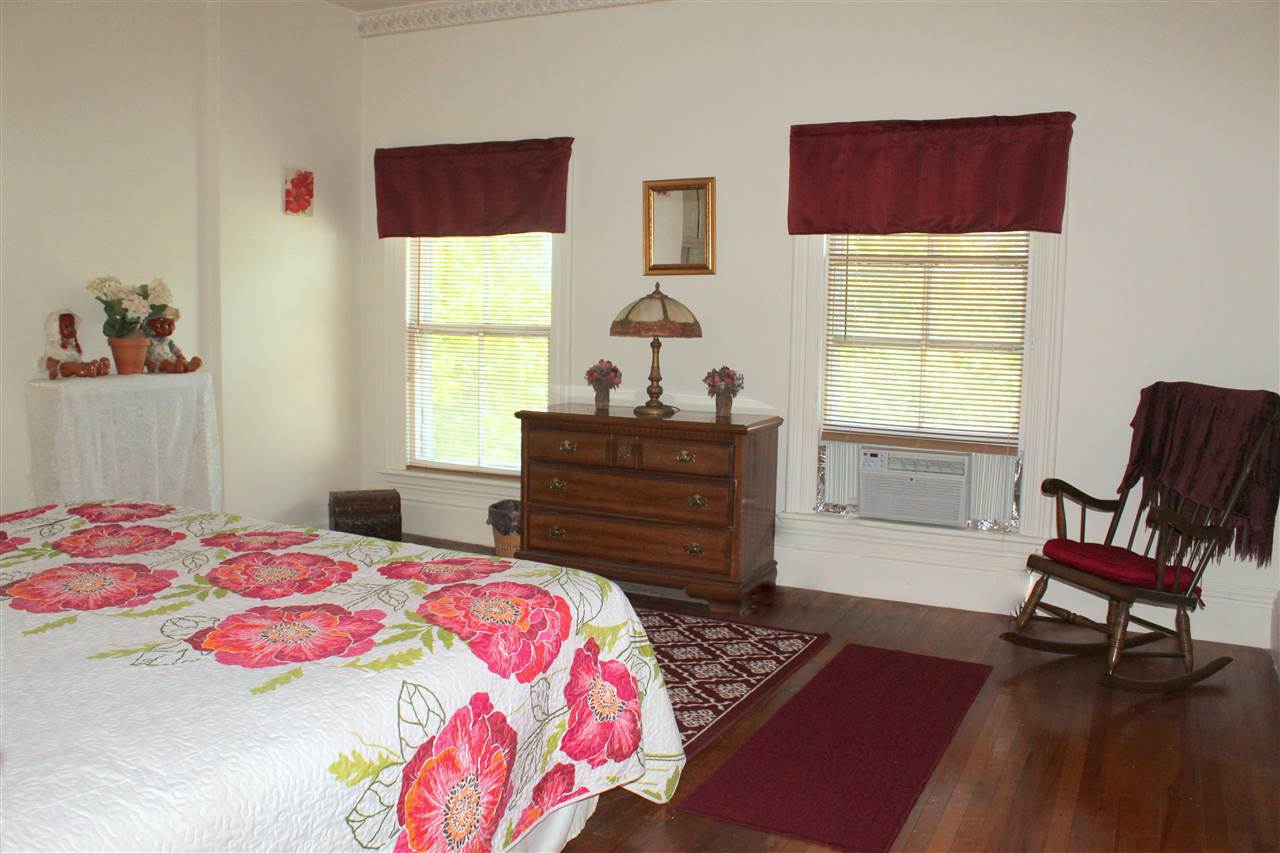 41 Bank Street St. Albans, VT 05478 - Photo 17 of 40 Gallery Image 17