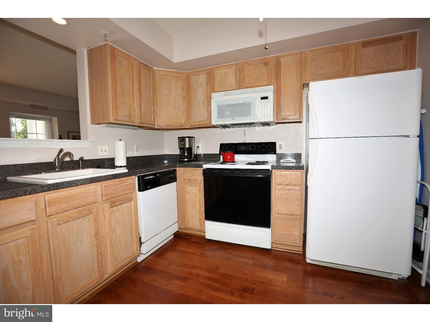 408 Brandon Road Norristown, PA 19403 - Photo 3 of 25 Kitchen