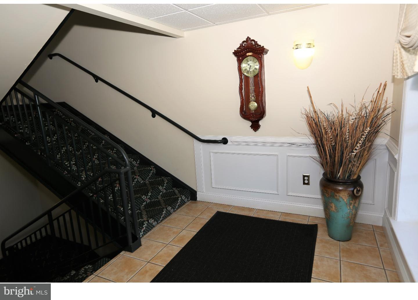 408 Brandon Road Norristown, PA 19403 - Photo 22 of 25 Foyer