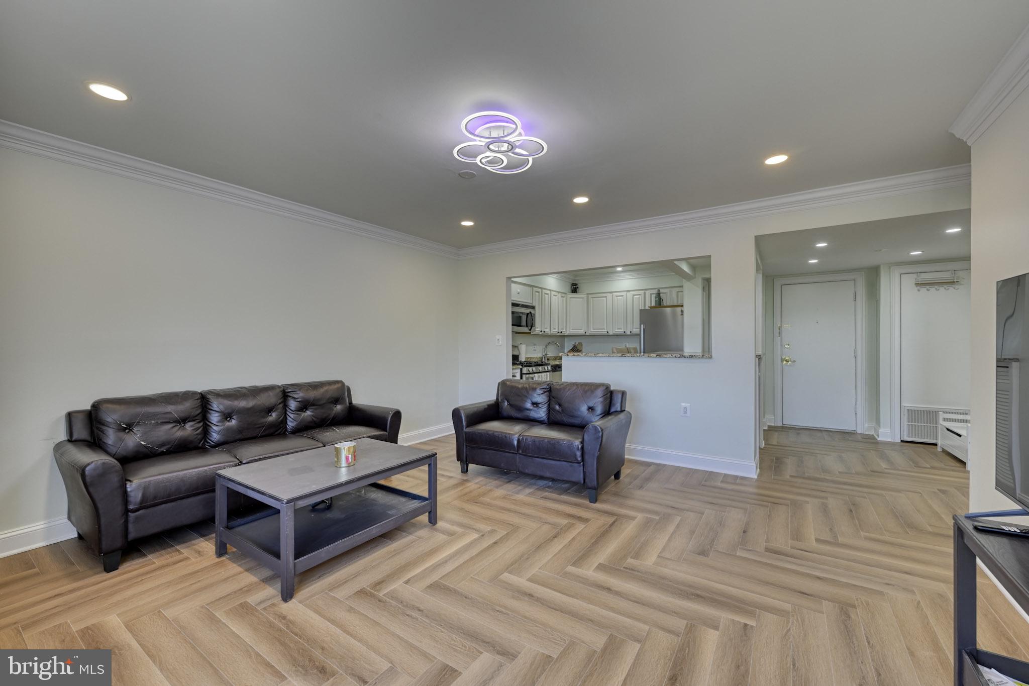 200 Cross Keys Road, Unit R44 Baltimore, MD 21210 - Photo 6 of 24
