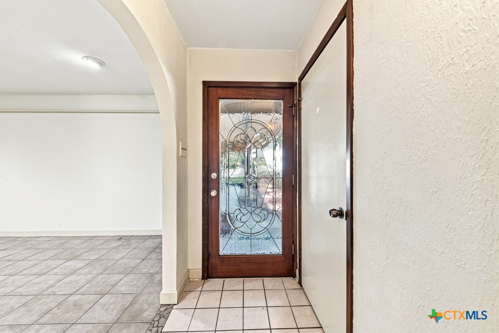 605 Ridgecrest New Braunfels, TX 78130 - Photo 8 of 36 Gallery Image 8