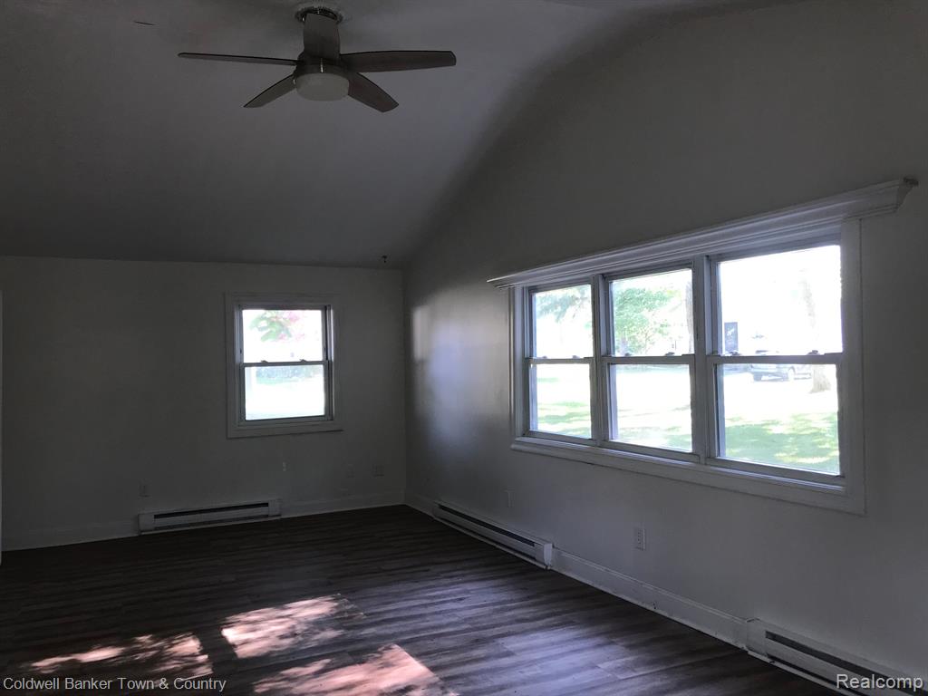 10300 Kress Road Pinckney, MI 48169 - Photo 8 of 16