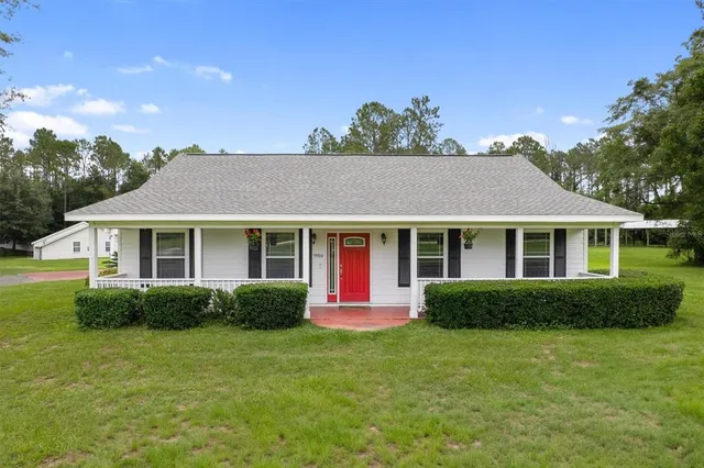 $399,000 | 9910 South Santa Fe Avenue, Trenton, FL 32693