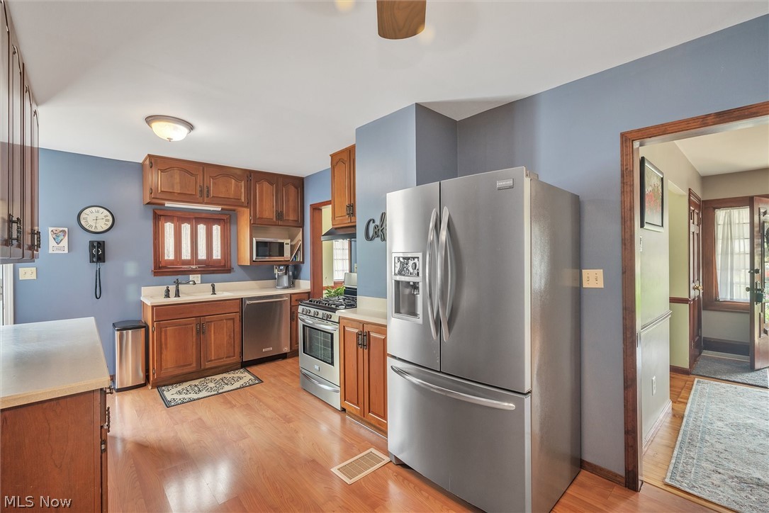 29115 Ridge Road Wickliffe, OH 44092 - Photo 9 of 30 Gallery Image 9