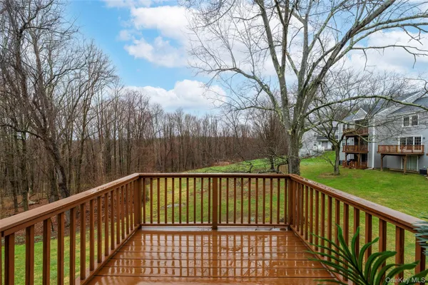 $375,000 | 308 Misty Hills Lane, Carmel, NY 10512