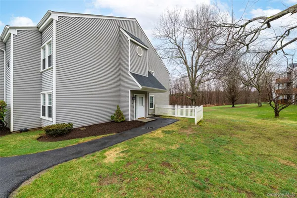 $375,000 | 308 Misty Hills Lane, Carmel, NY 10512