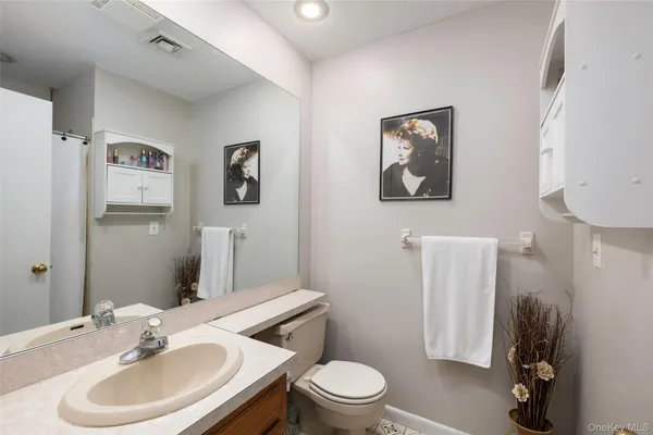 $375,000 | 308 Misty Hills Lane, Carmel, NY 10512