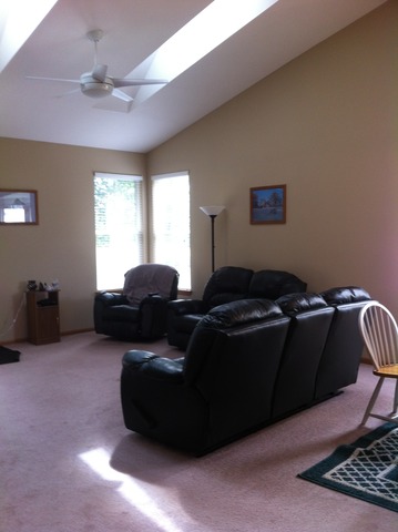 638 Graham Road North Aurora, IL 60542 - Photo 5 of 14 a living room with furniture and a window