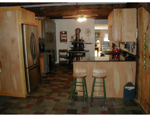 123 Chase Road Lunenburg, MA 01462 - Photo 14 of 20