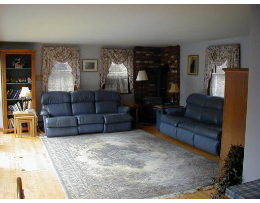 123 Chase Road Lunenburg, MA 01462 - Photo 19 of 20