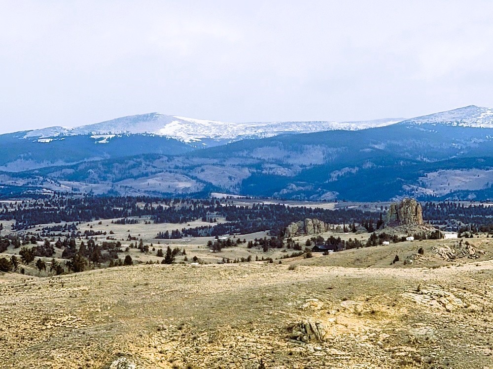 53 Cobb Lane Como, CO 80456 - Photo 17 of 37 a view of city and mountain