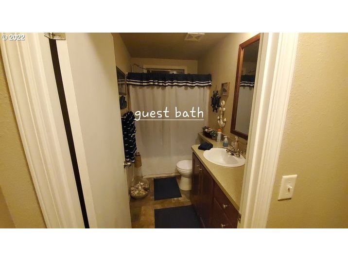 2315 Fisher Road Northeast Salem, OR 97305 - Photo 17 of 28 Gallery Image 17