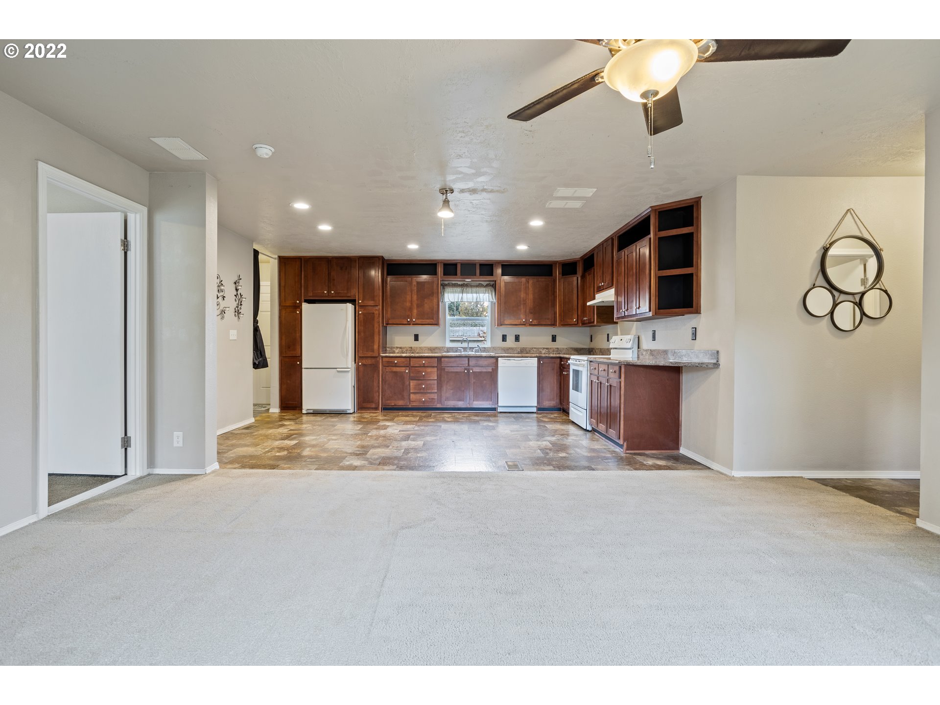 2315 Fisher Road Northeast Salem, OR 97305 - Photo 18 of 28 Gallery Image 18