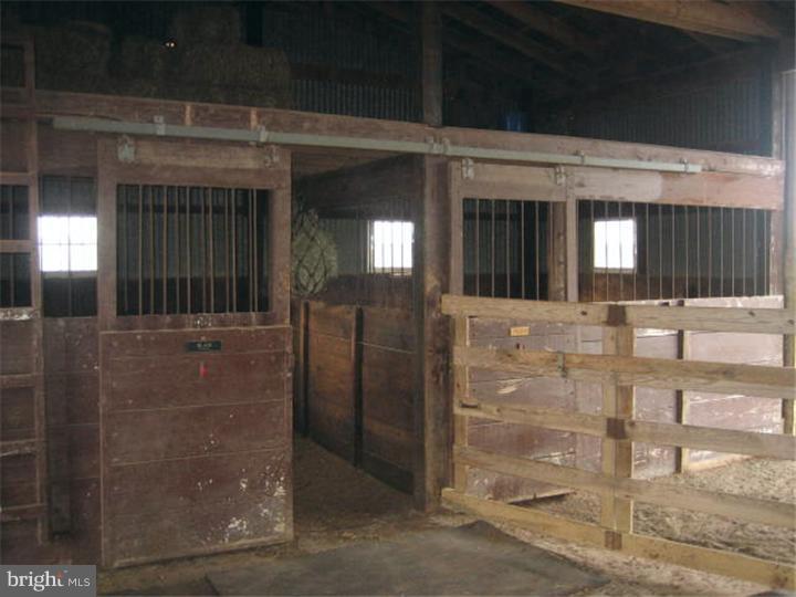 242 Trench Road Bridgeton, NJ 08302 - Photo 12 of 13 Barn
