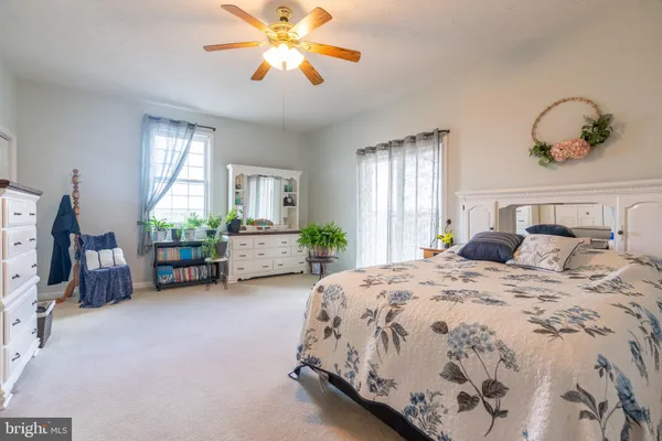 a view of a car parking area