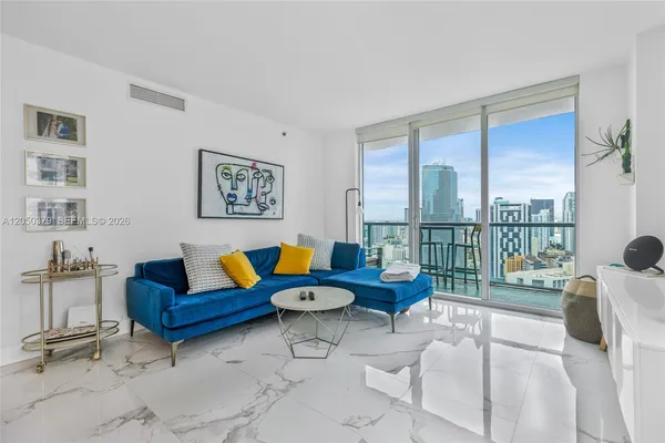 $4,400 | 55 Southeast 6th Street, Unit 3807, Miami, FL 33131