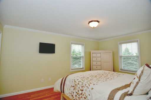 25 Conanicut Road Narragansett, RI 02882 - Photo 7 of 12 Other.