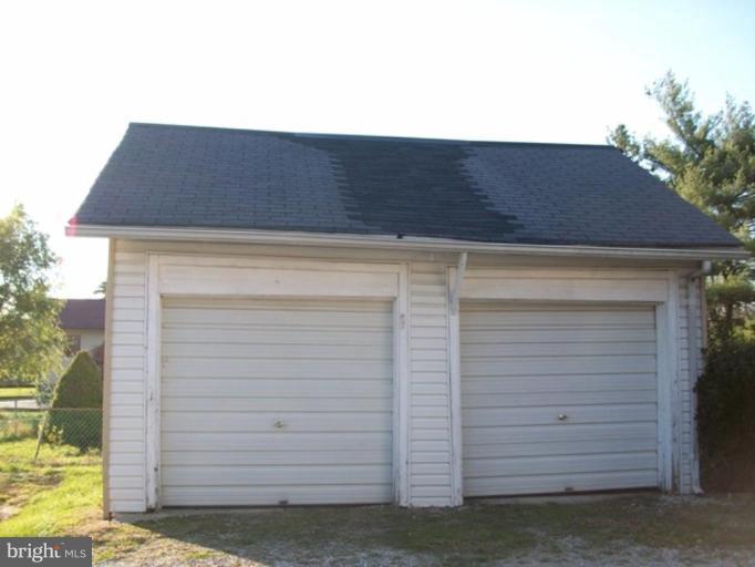 115 Old Hanover Road Reisterstown, MD 21136 - Photo 3 of 15 Garage 1
