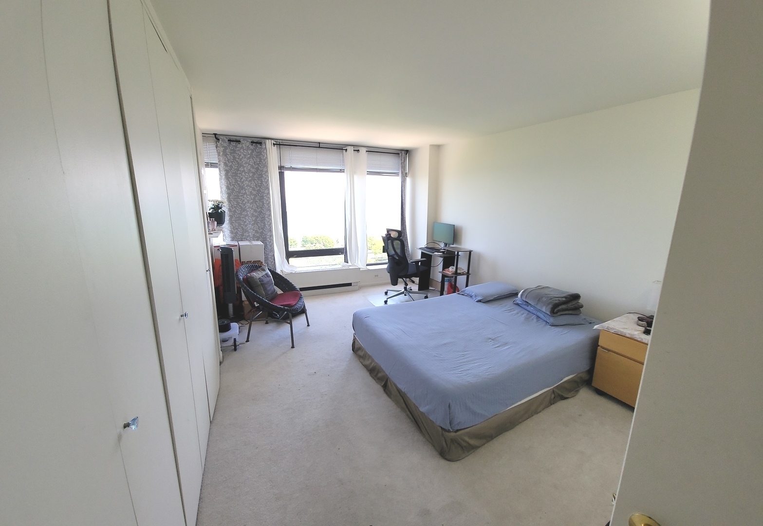5445 North Sheridan Road, Unit 2110 Chicago, IL 60640 - Photo 8 of 10