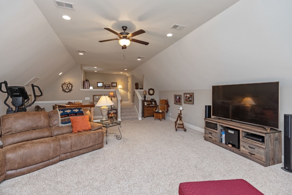 810 Burford Road Lebanon, TN 37087 - Photo 20 of 32 a living room with furniture and a flat screen tv